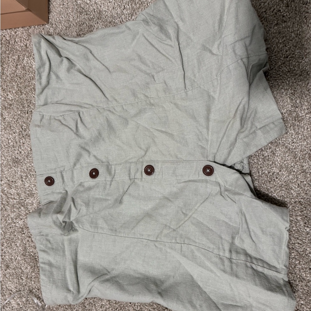 Abercrombie & Fitch Gray Button-Up Skirt